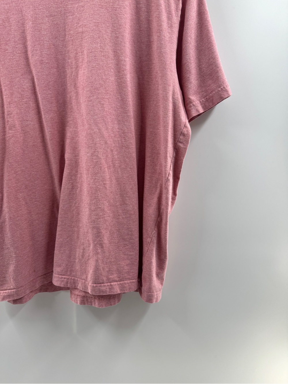 Light Pink V-Neck T-Shirt Men's XL 100% Cotton - Picture 3 of 8